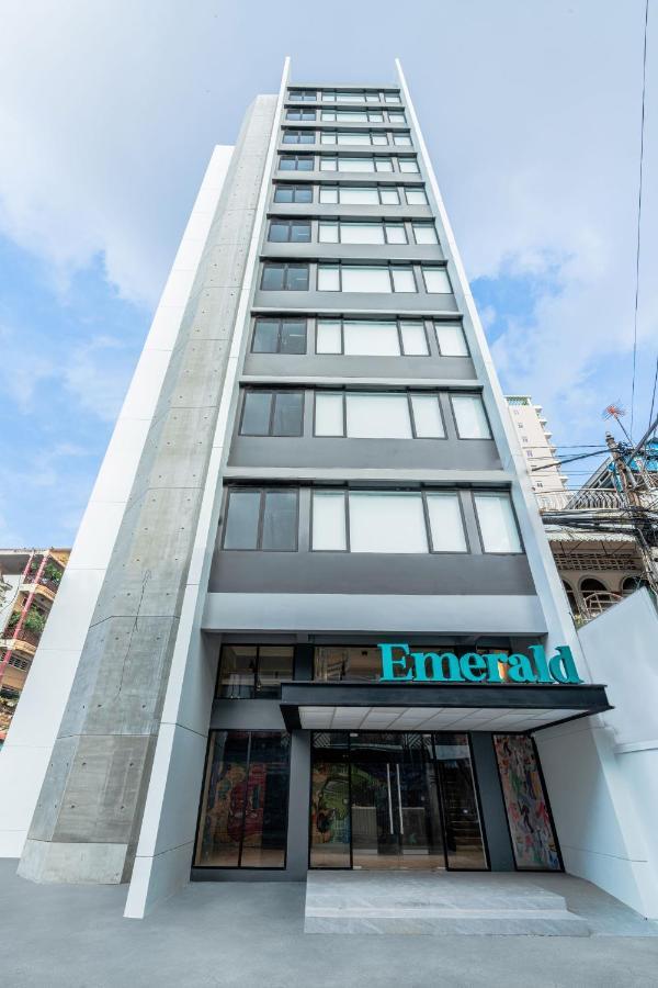 Emerald Hotel Residence Phnom Penh Exteriör bild